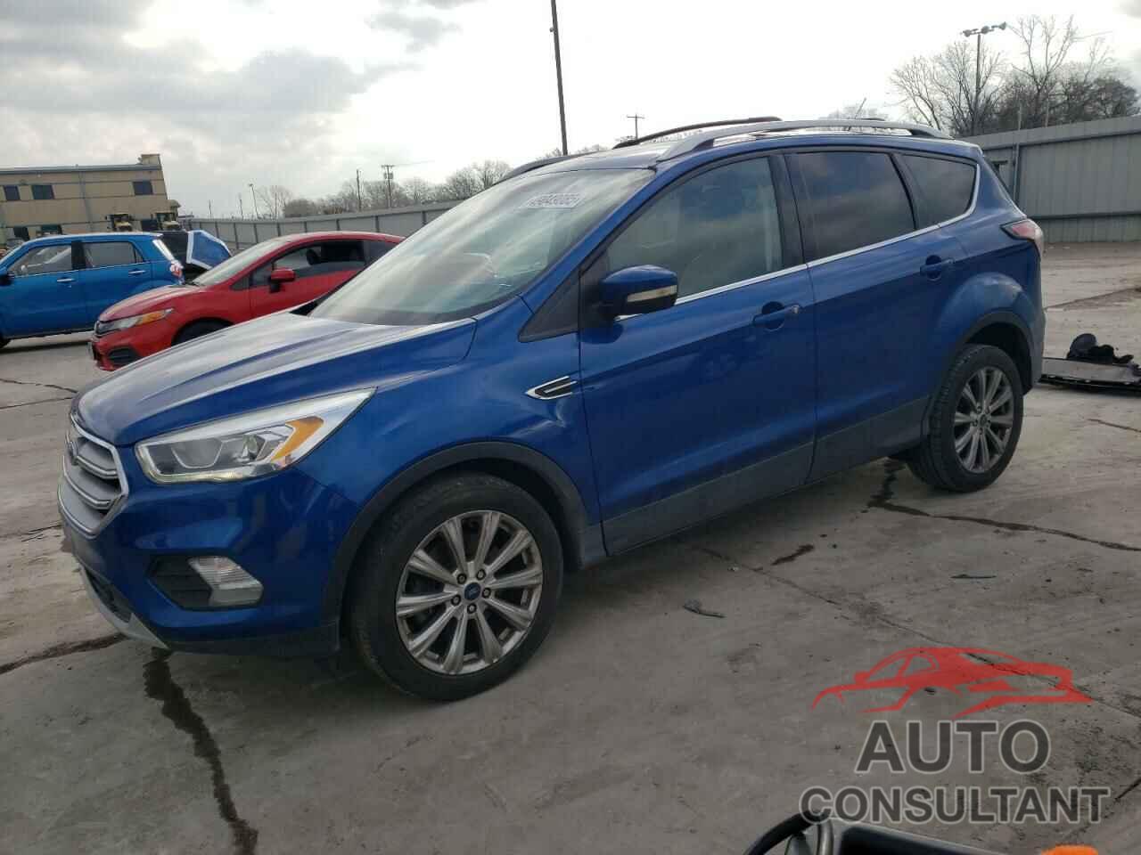 FORD ESCAPE 2017 - 1FMCU0J96HUD38047