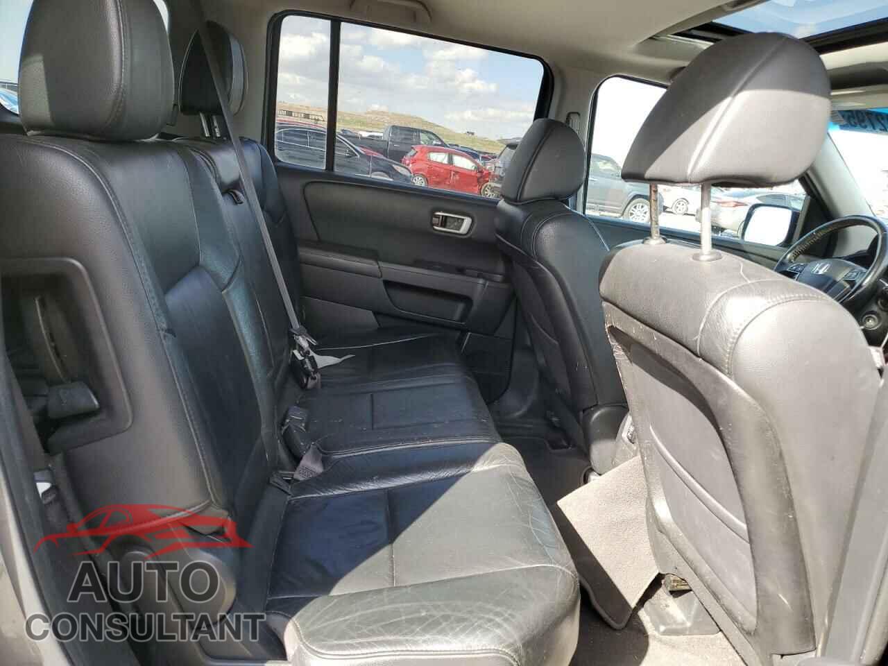 HONDA PILOT 2012 - 5FNYF4H5XCB017371
