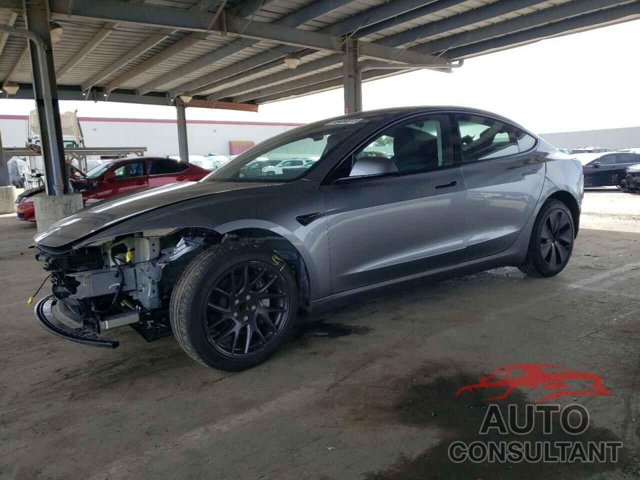 TESLA MODEL 3 2025 - 5YJ3E1EA8SF880617