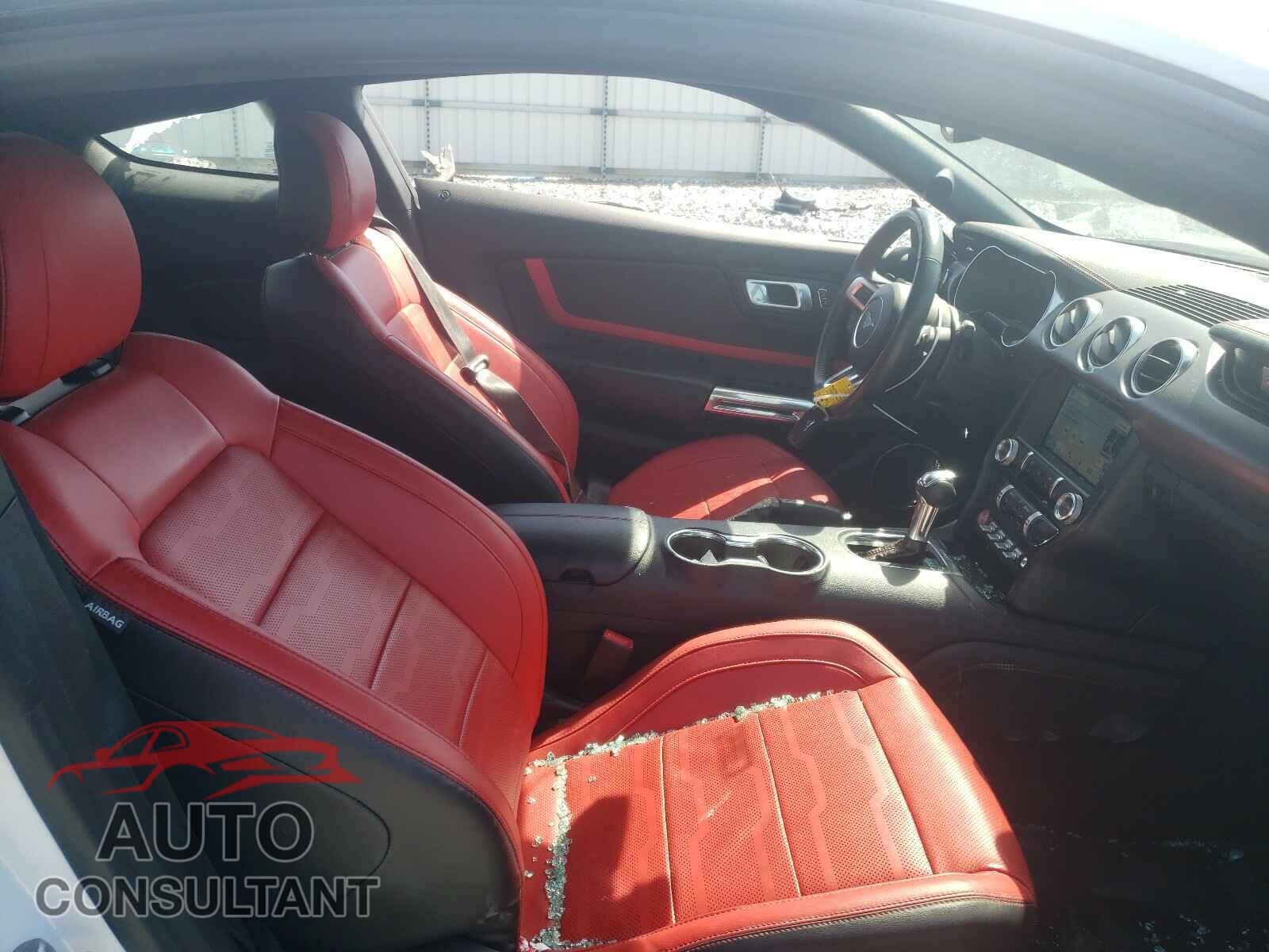 FORD MUSTANG 2018 - 1FA6P8CF3J5116601