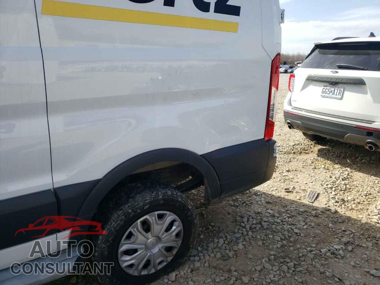 FORD TRANSIT CO 2018 - 1FTYR1ZM0JKB47963