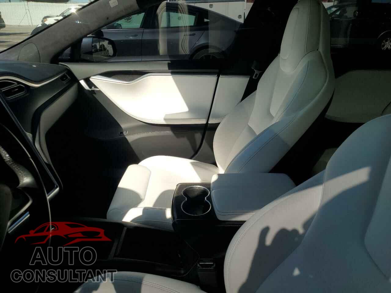 TESLA MODEL S 2018 - 5YJSA1E23JF239826
