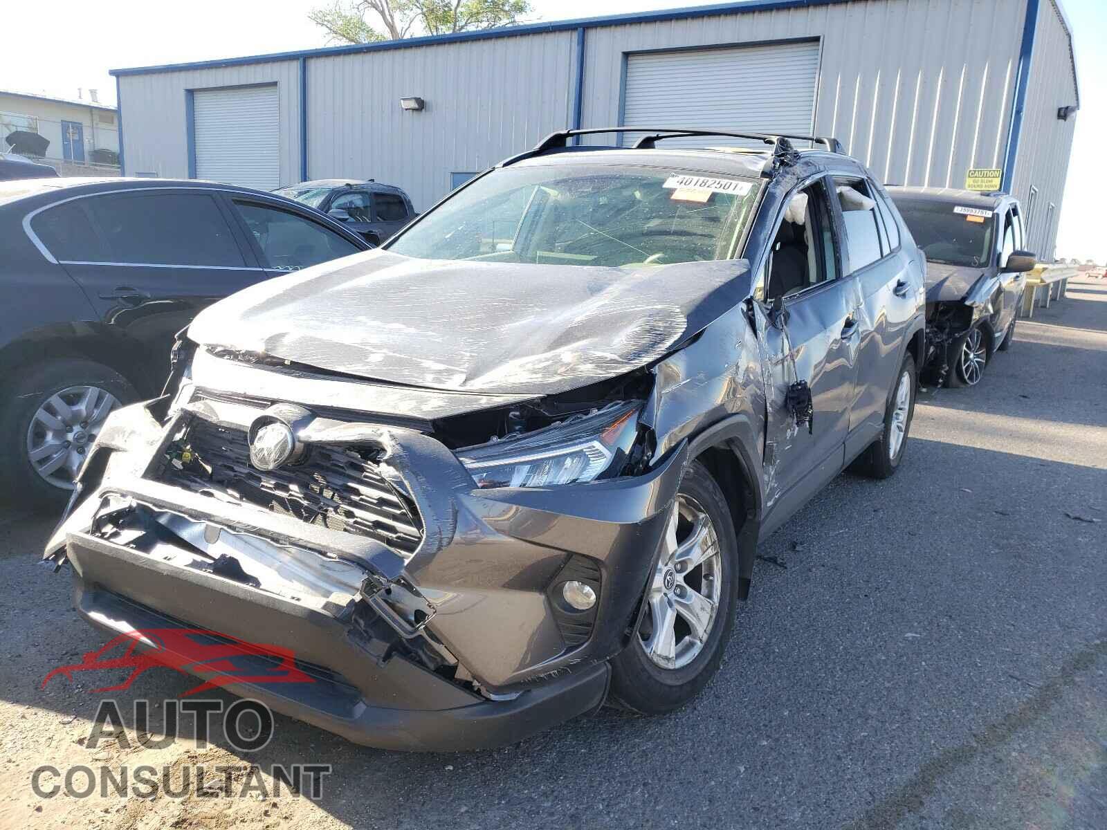 TOYOTA RAV4 2019 - JTMP1RFV0KD029772