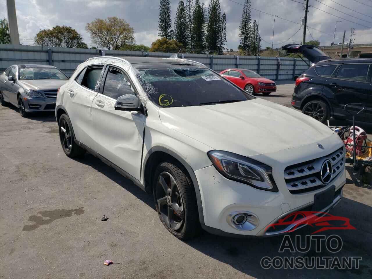 MERCEDES-BENZ GLA-CLASS 2018 - WDCTG4EB9JJ473783