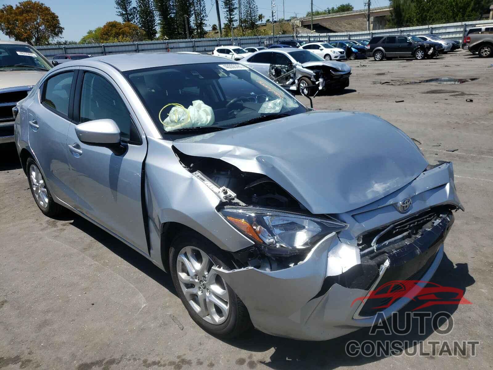 TOYOTA YARIS 2018 - 3MYDLBYV1JY331618