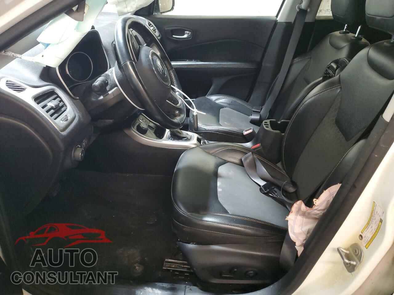 JEEP COMPASS 2020 - 3C4NJDBB9LT116880