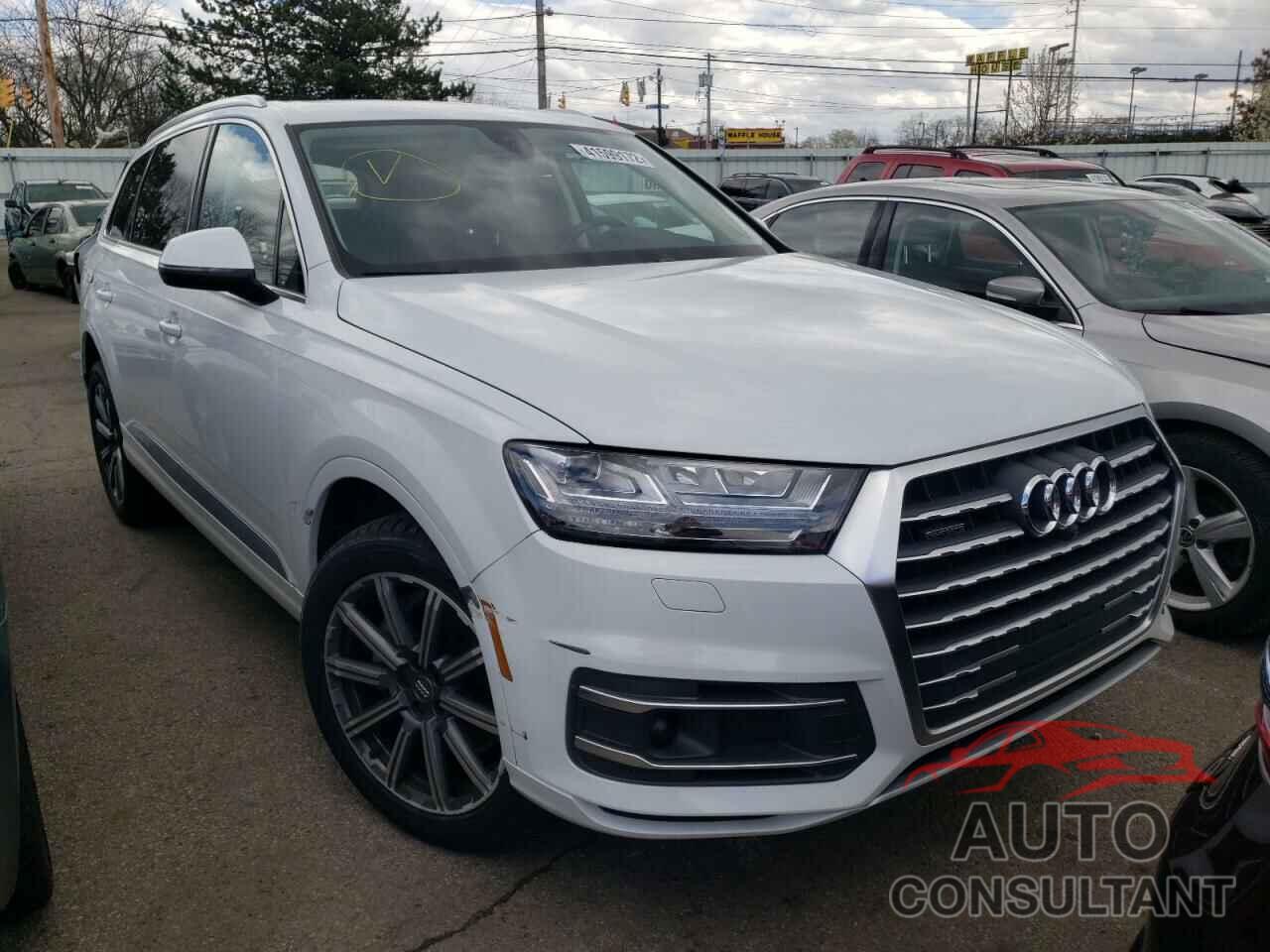 AUDI Q7 2018 - WA1LHAF77JD009928