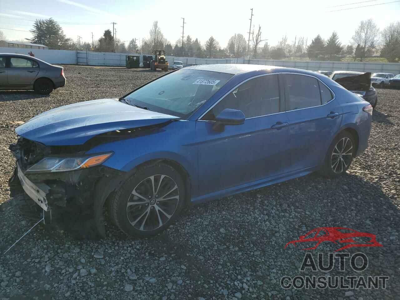 TOYOTA CAMRY 2018 - 4T1B11HK0JU132683