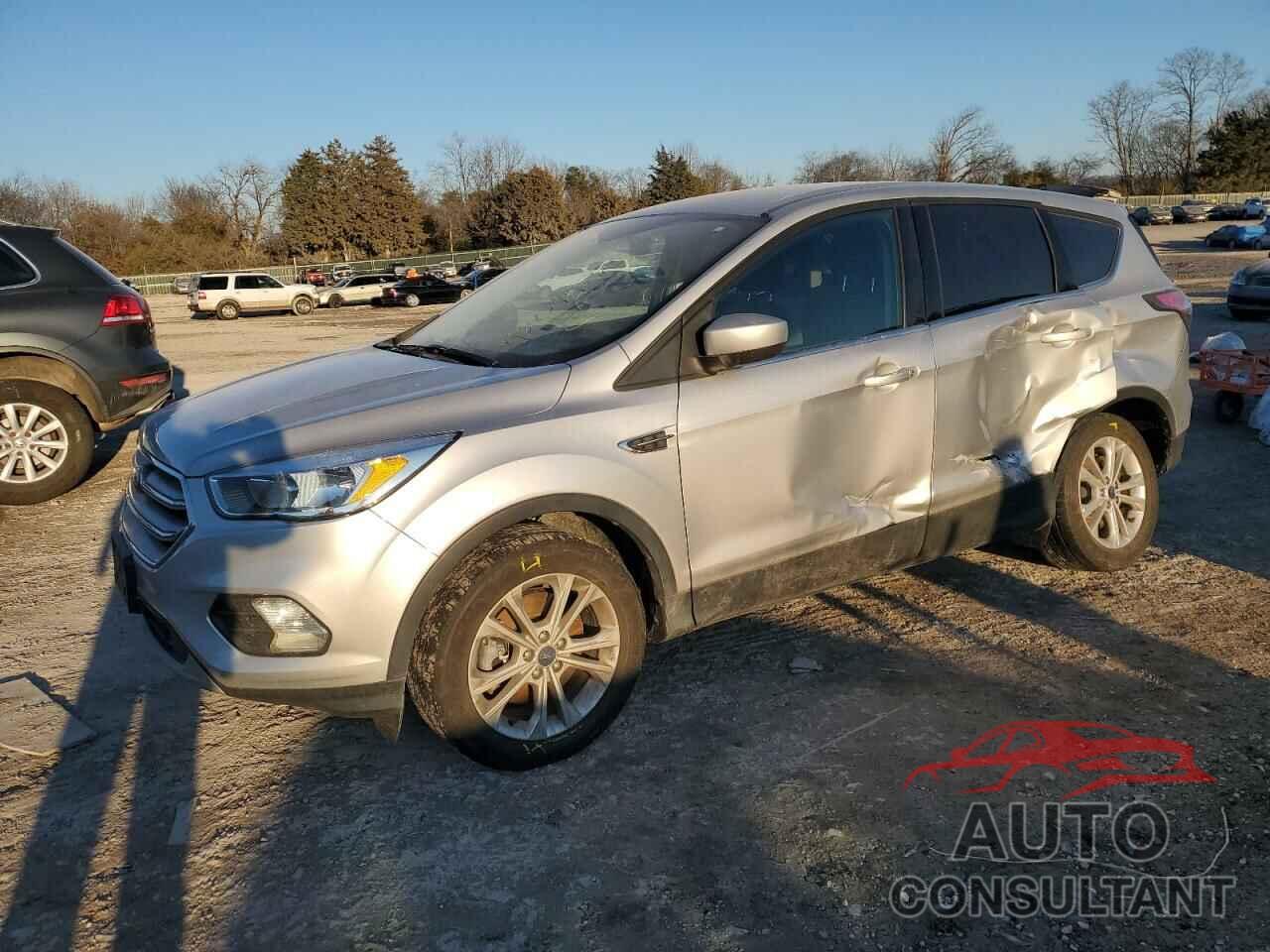 FORD ESCAPE 2017 - 1FMCU9GD7HUB28735