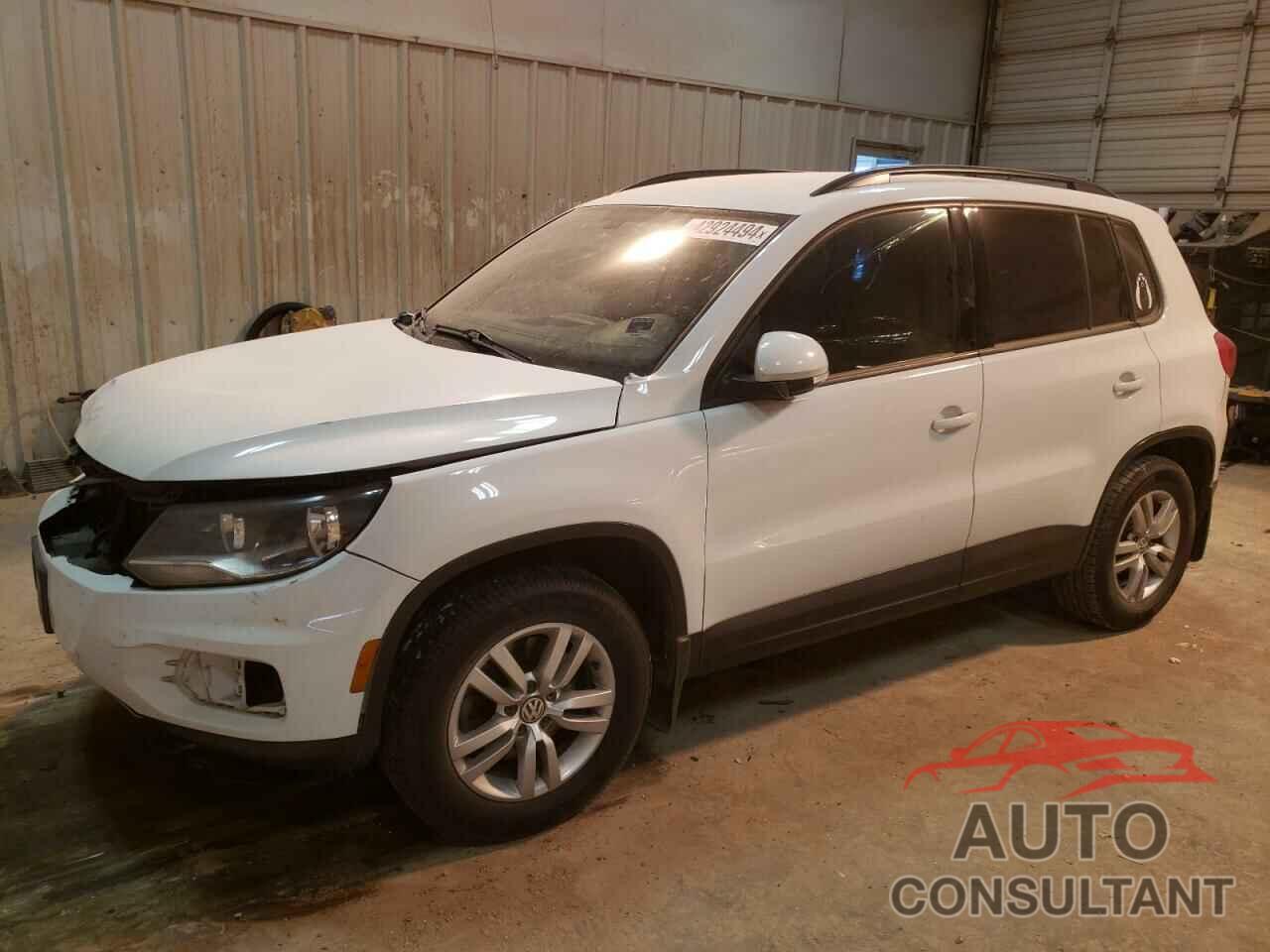 VOLKSWAGEN TIGUAN 2017 - WVGAV7AX7HK005055