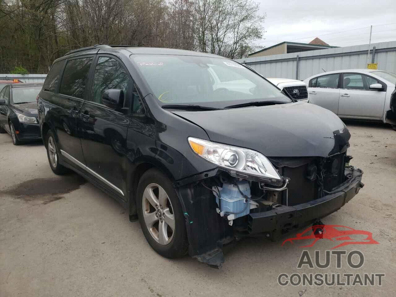 TOYOTA SIENNA 2018 - 5TDKZ3DC5JS959493