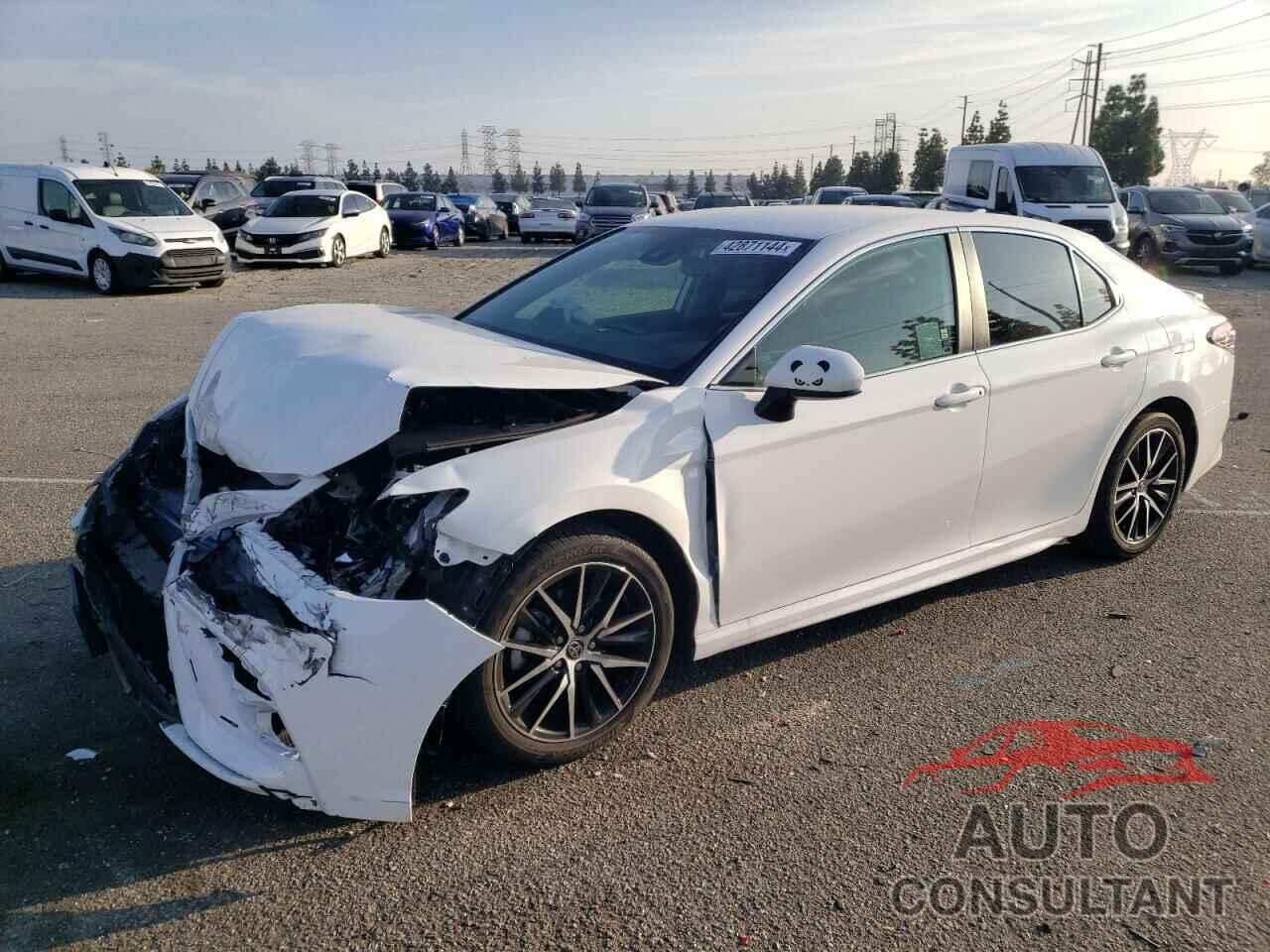 TOYOTA CAMRY 2021 - 4T1G11AK7MU487497