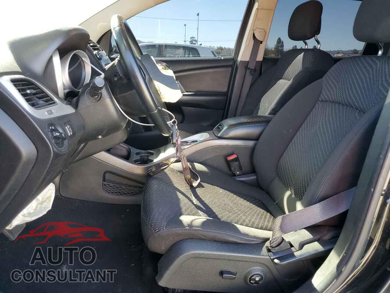 DODGE JOURNEY 2017 - 3C4PDCBB2HT600097