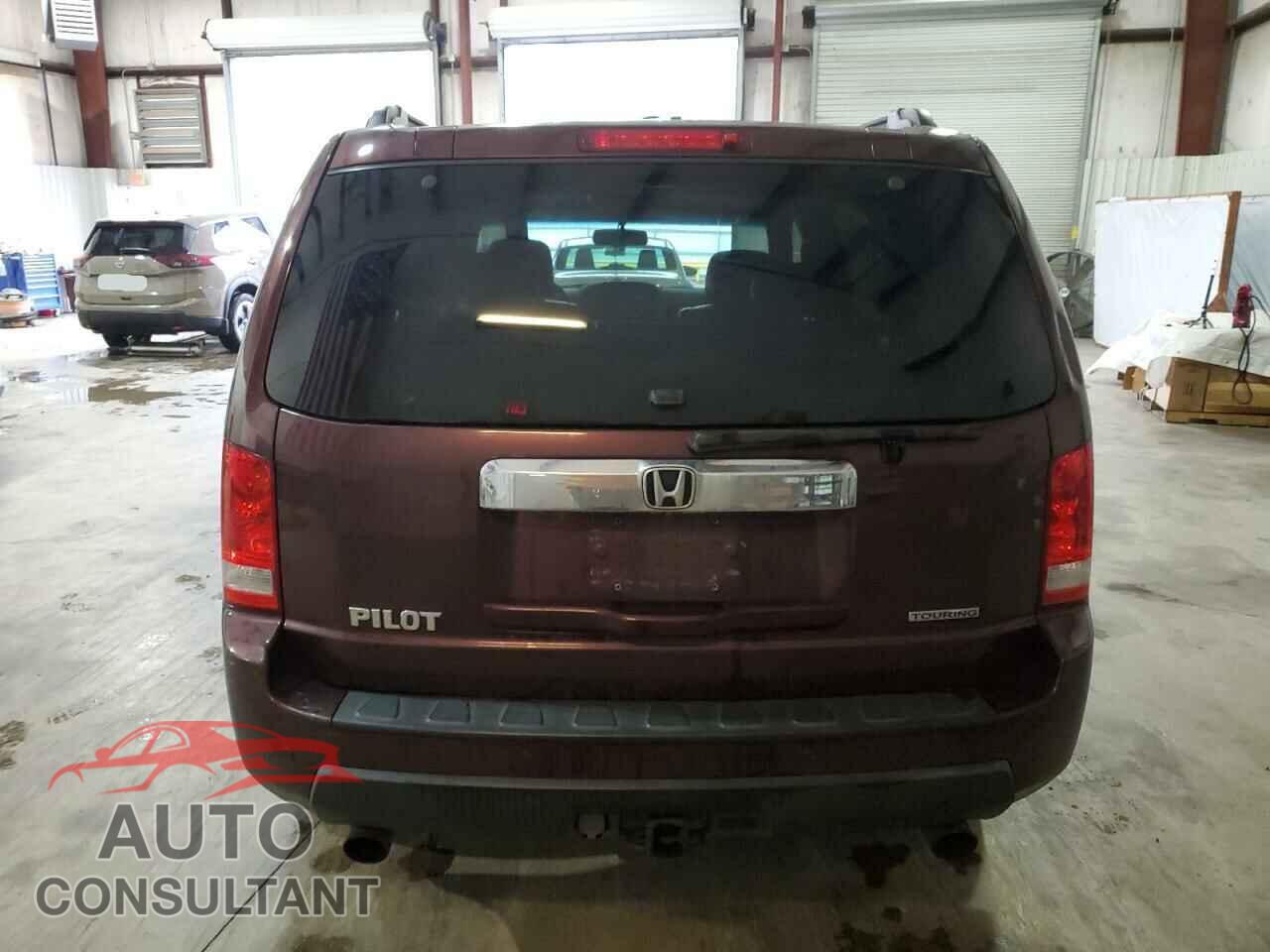 HONDA PILOT 2010 - 5FNYF3H90AB002582
