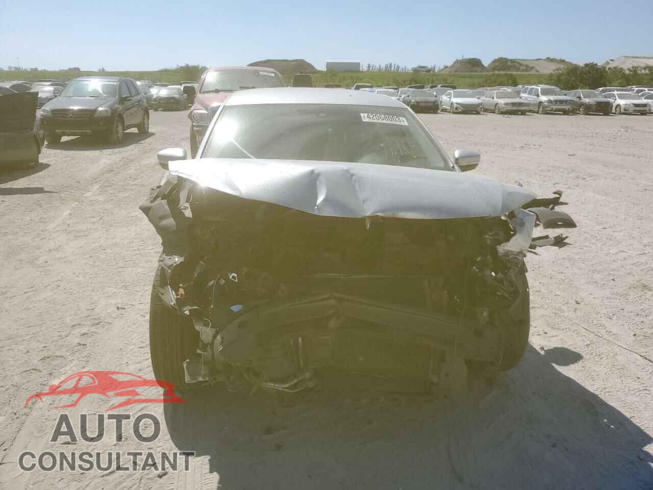VOLKSWAGEN PASSAT 2015 - 1VWAT7A32FC042705