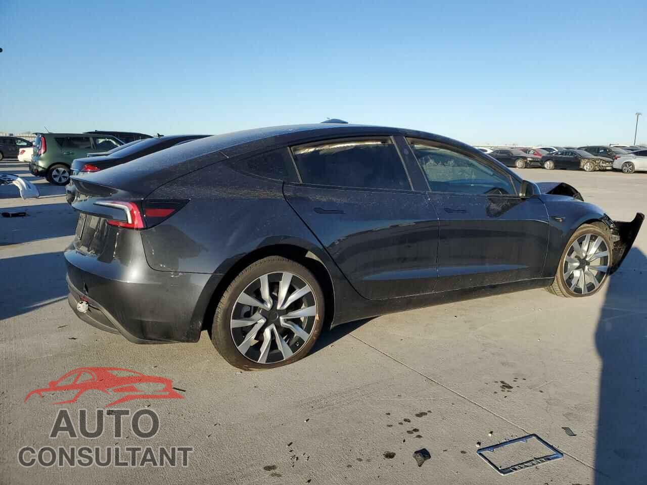 TESLA MODEL 3 2024 - 5YJ3E1EA3RF767376