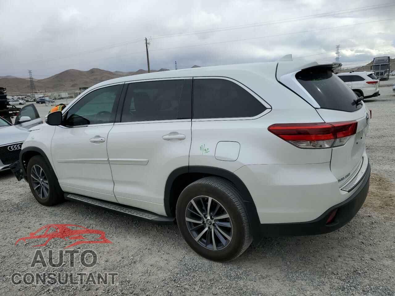 TOYOTA HIGHLANDER 2018 - 5TDJZRFH3JS485096
