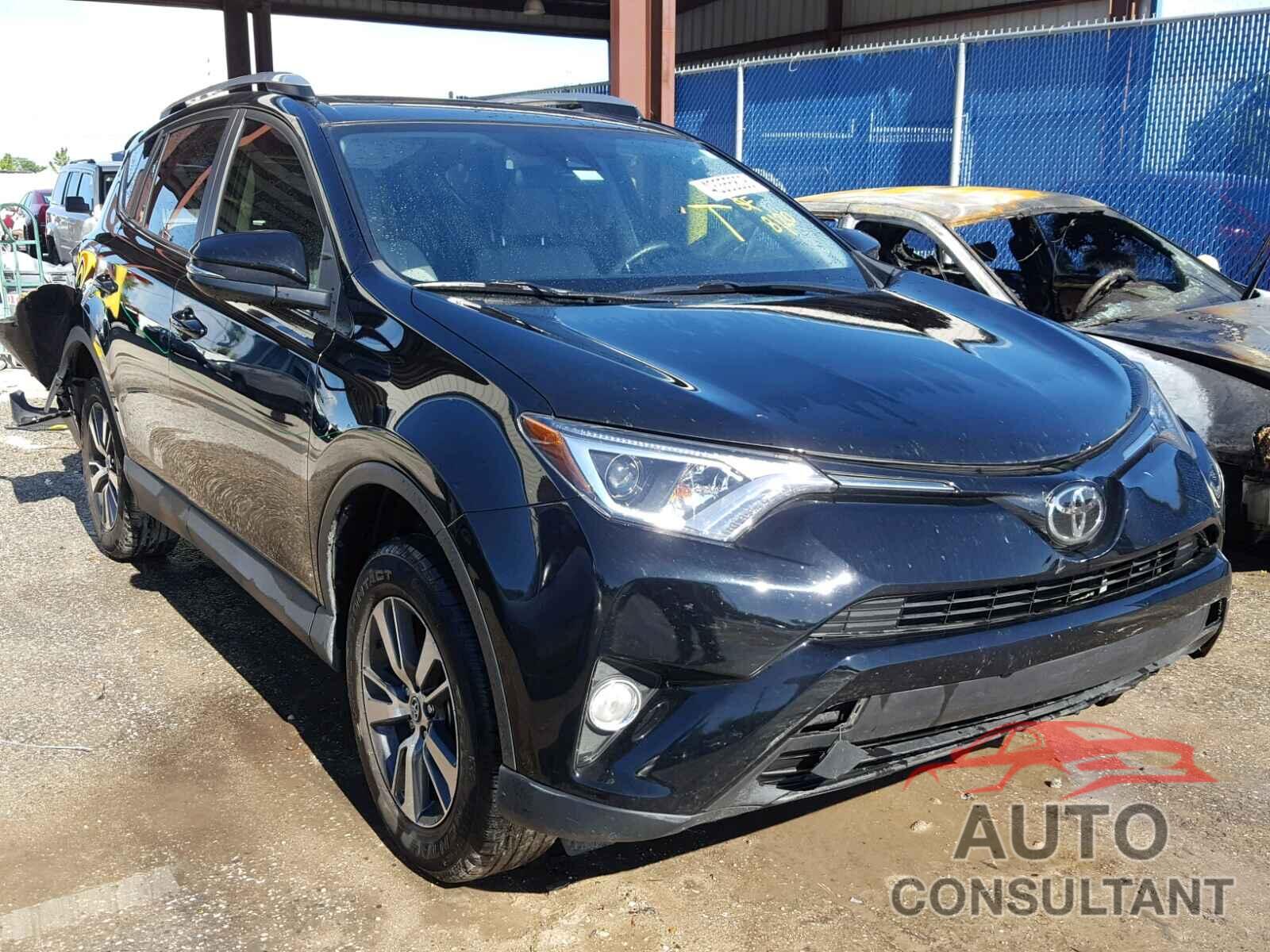 TOYOTA RAV4 XLE 2017 - 2T3WFREVXHW322122