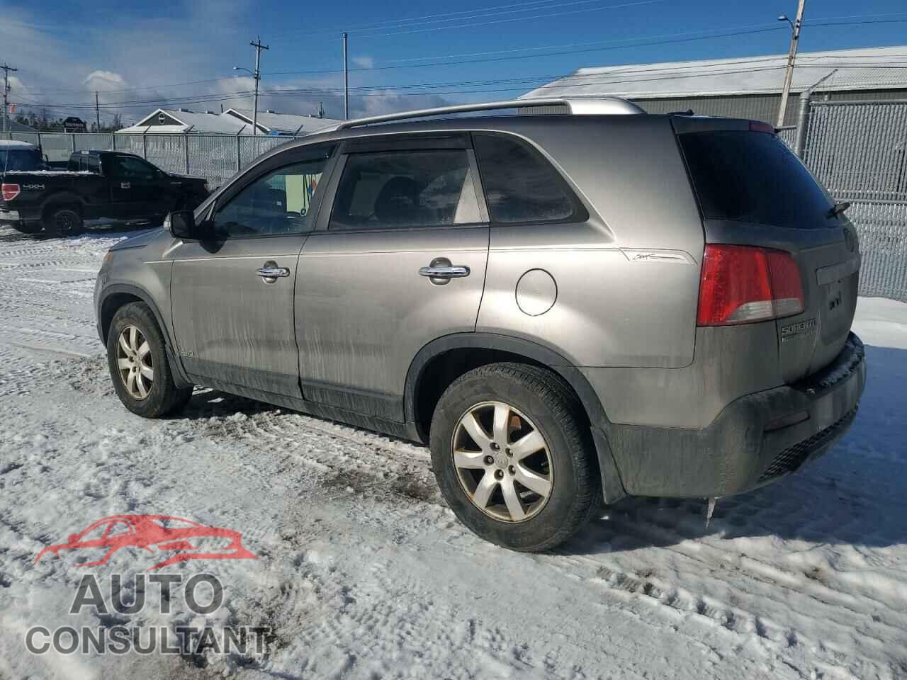 KIA SORENTO 2013 - 5XYKTCA64DG415570