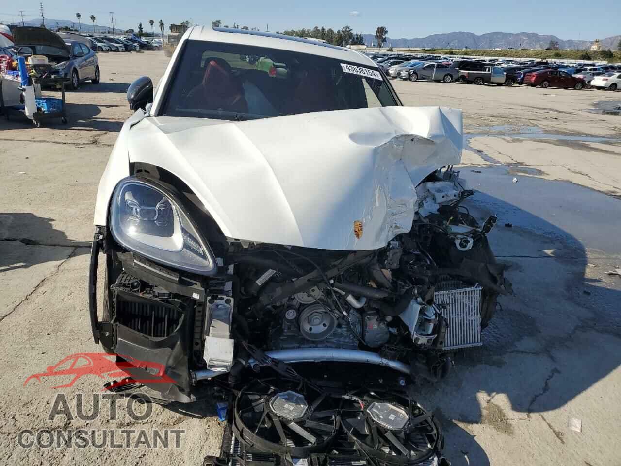 PORSCHE CAYENNE 2023 - WP1AE2AY0PDA12074