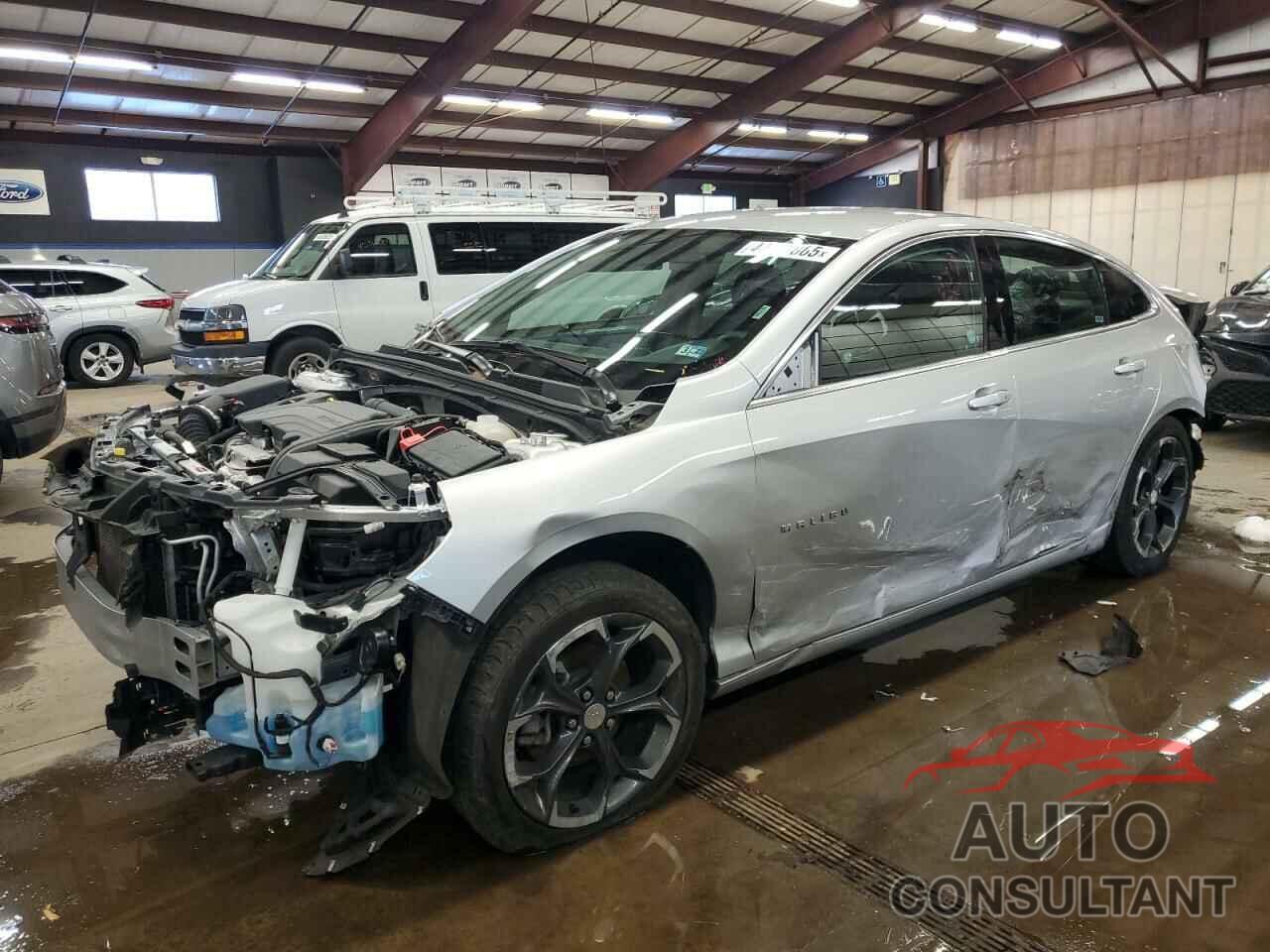 CHEVROLET MALIBU 2022 - 1G1ZD5ST3NF112529