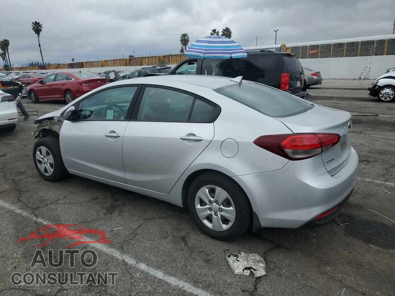KIA FORTE 2017 - 3KPFK4A74HE017796
