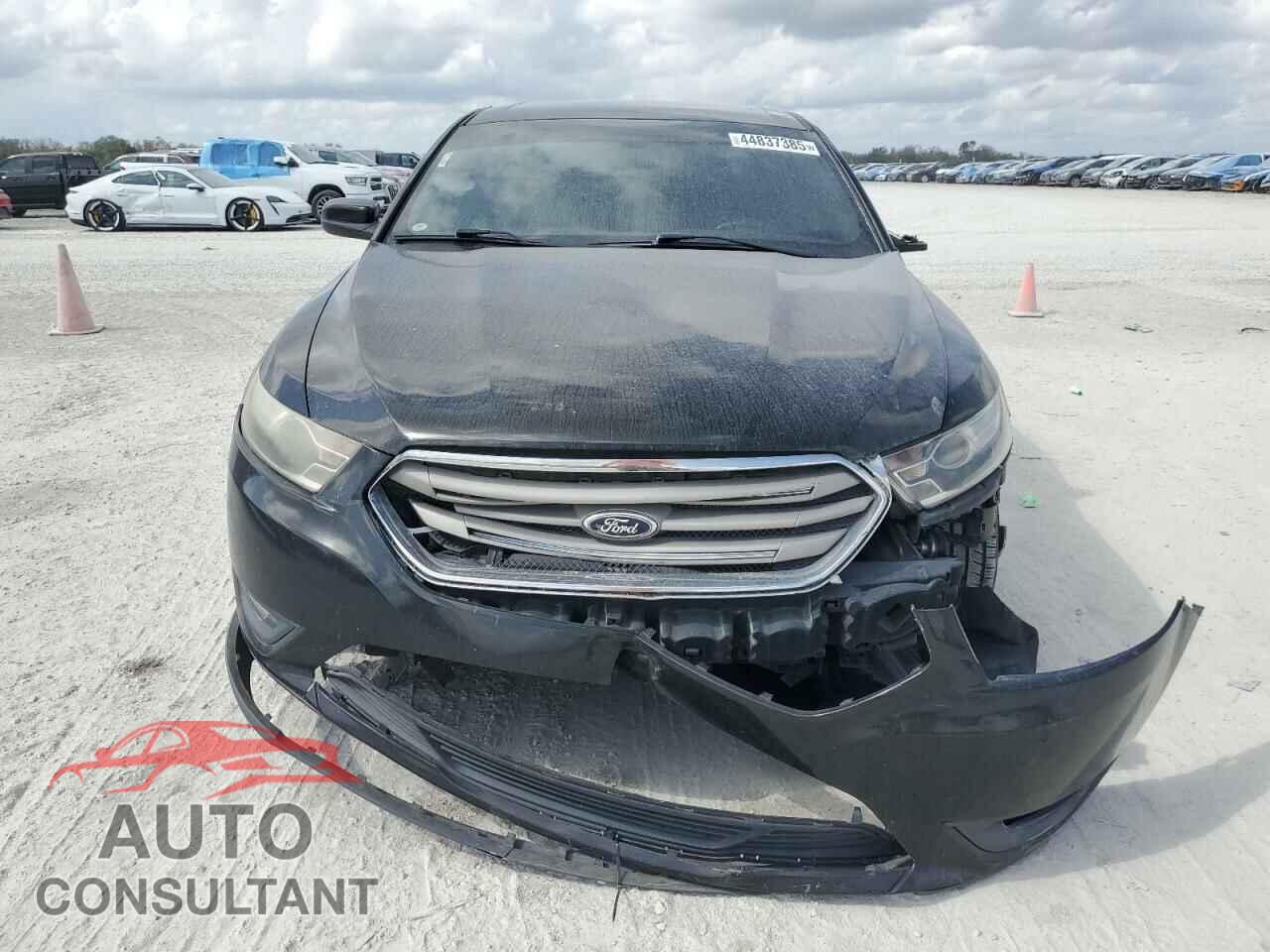 FORD TAURUS 2013 - 1FAHP2E89DG179943