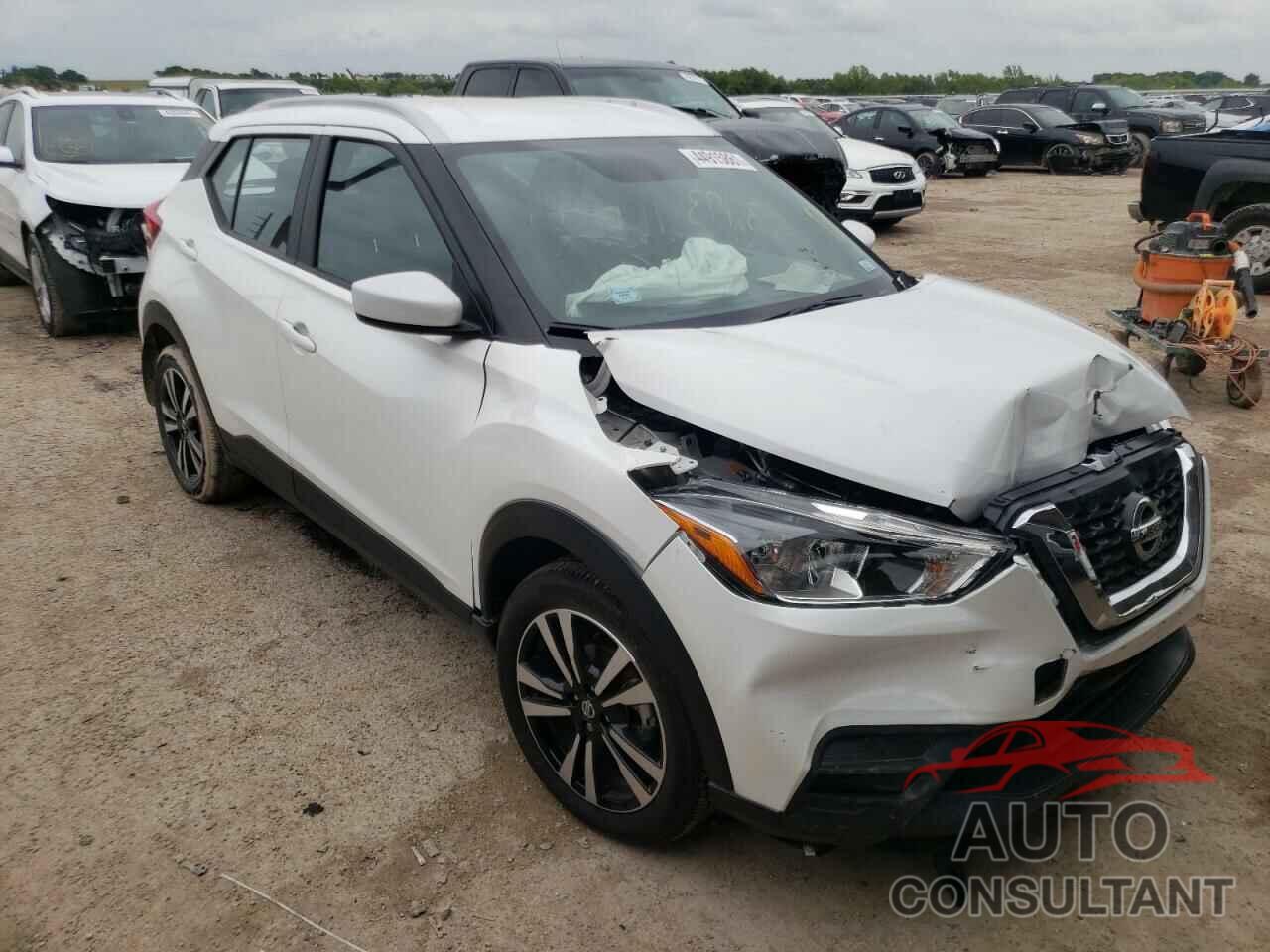 NISSAN KICKS 2018 - 3N1CP5CU6JL536382
