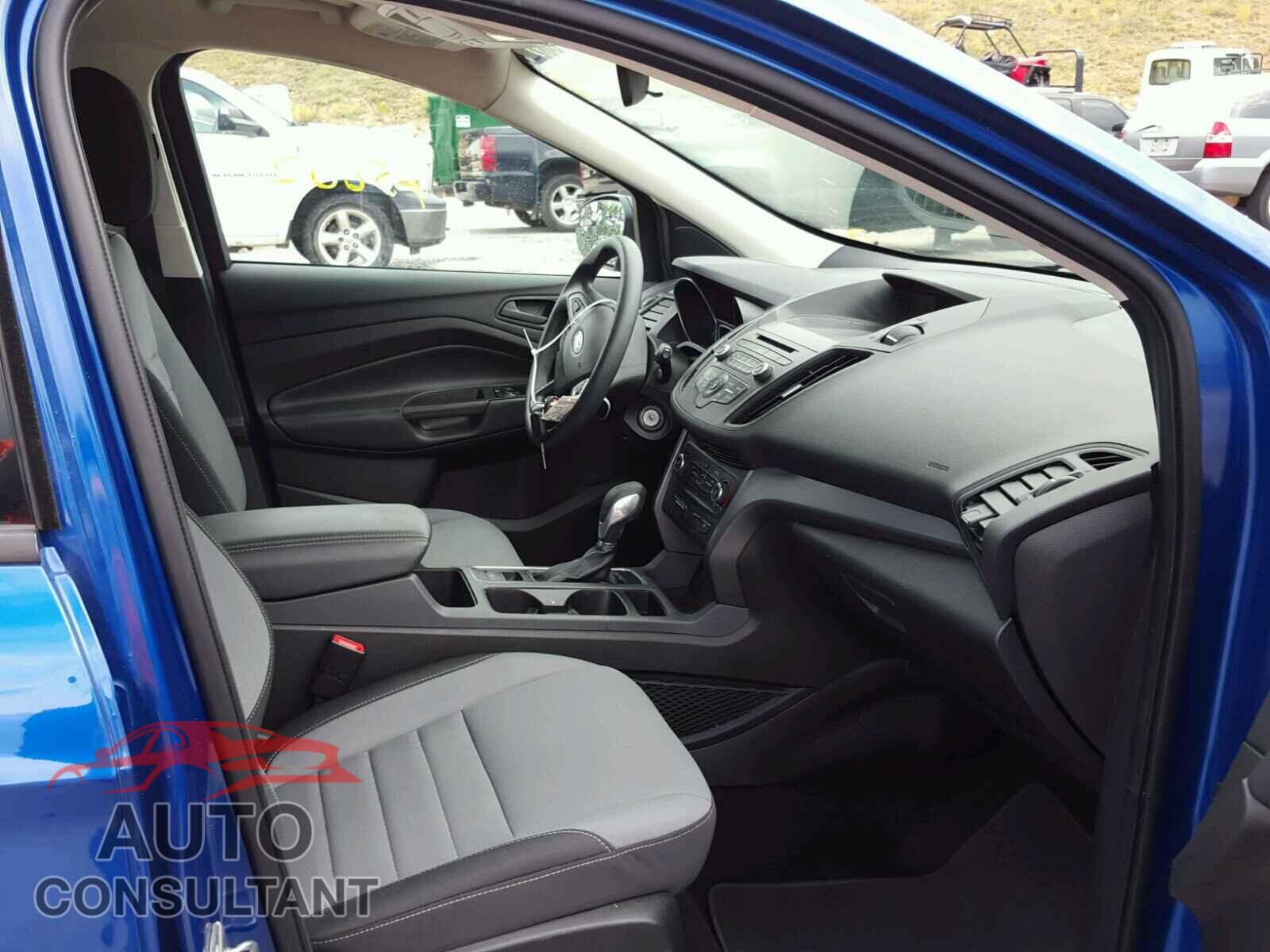 FORD ESCAPE S 2017 - 1FMCU0F77HUD41479
