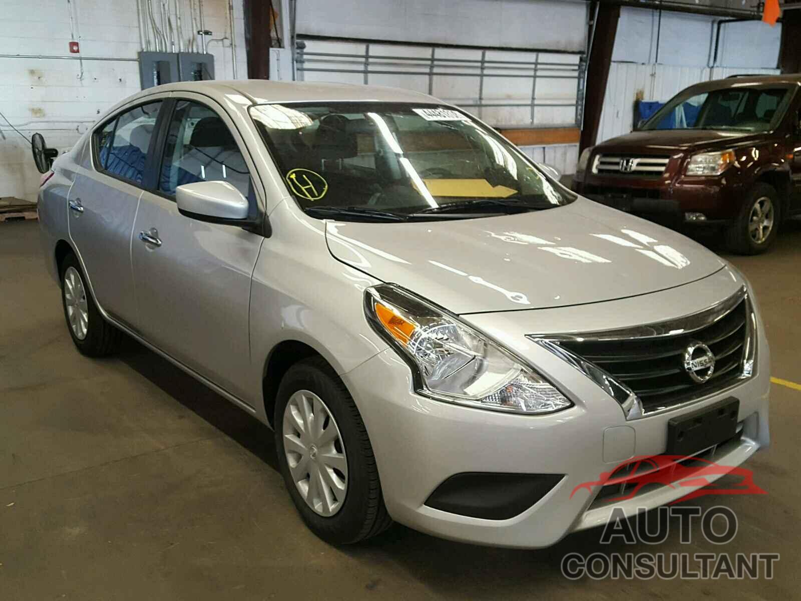 NISSAN VERSA 2018 - 3N1CN7AP3JL885045