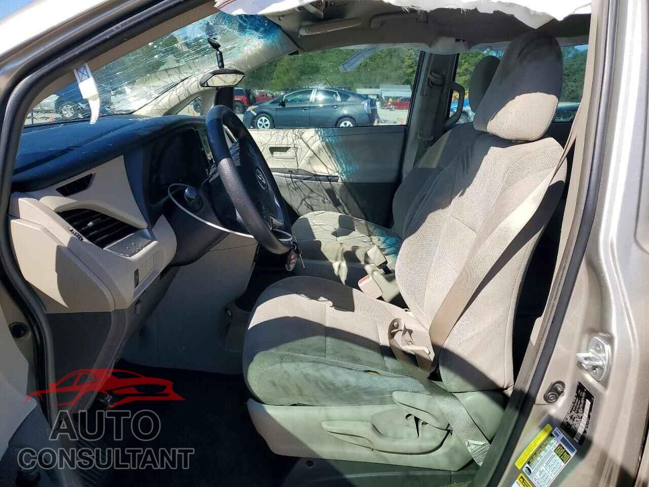 TOYOTA SIENNA 2017 - 5TDZZ3DC9HS792970