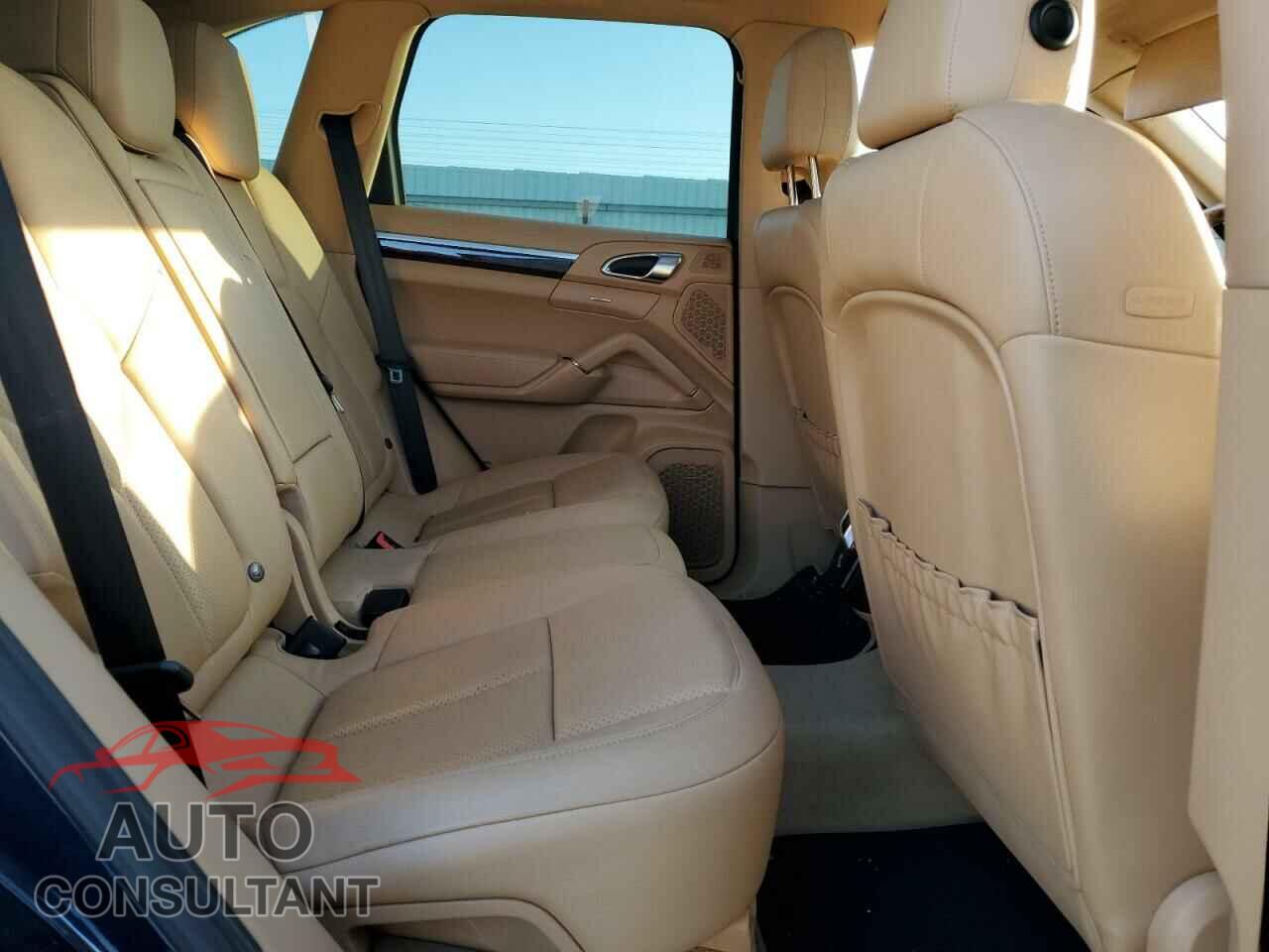 PORSCHE CAYENNE 2012 - WP1AB2A20CLA48142