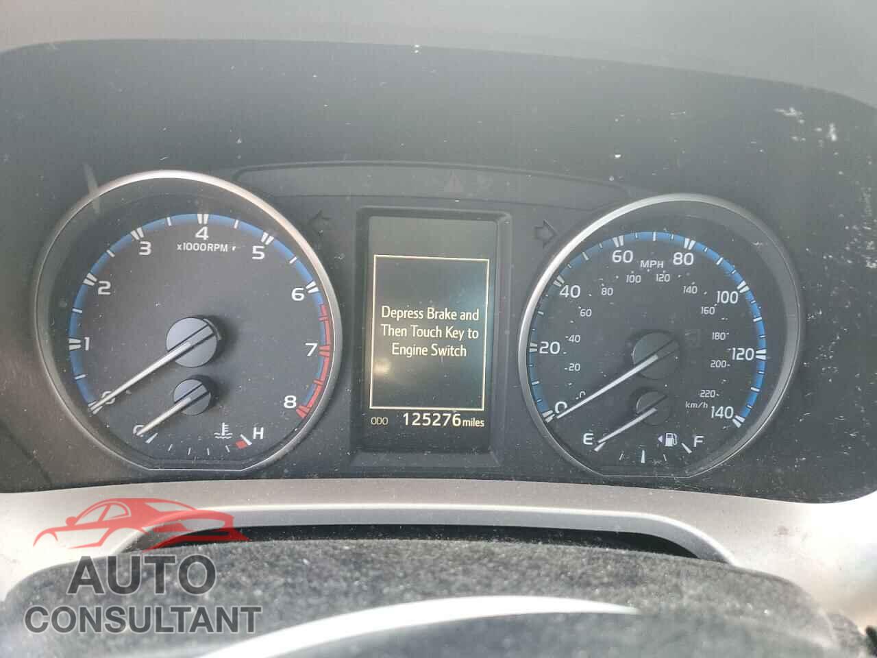 TOYOTA RAV4 2018 - JTMRFREV1JD228551