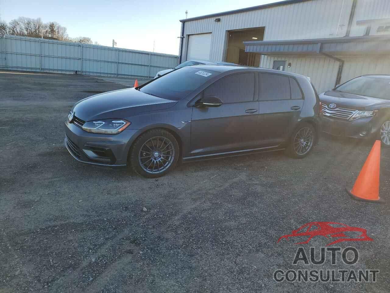 VOLKSWAGEN GOLF 2019 - WVWWA7AU5KW194994