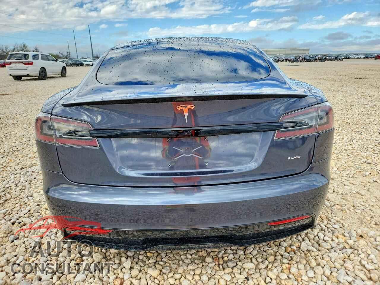 TESLA MODEL S 2021 - 5YJSA1E69MF453016