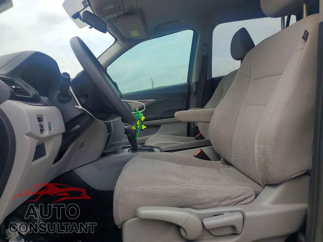 HONDA PILOT 2018 - 5FNYF5H17JB013343