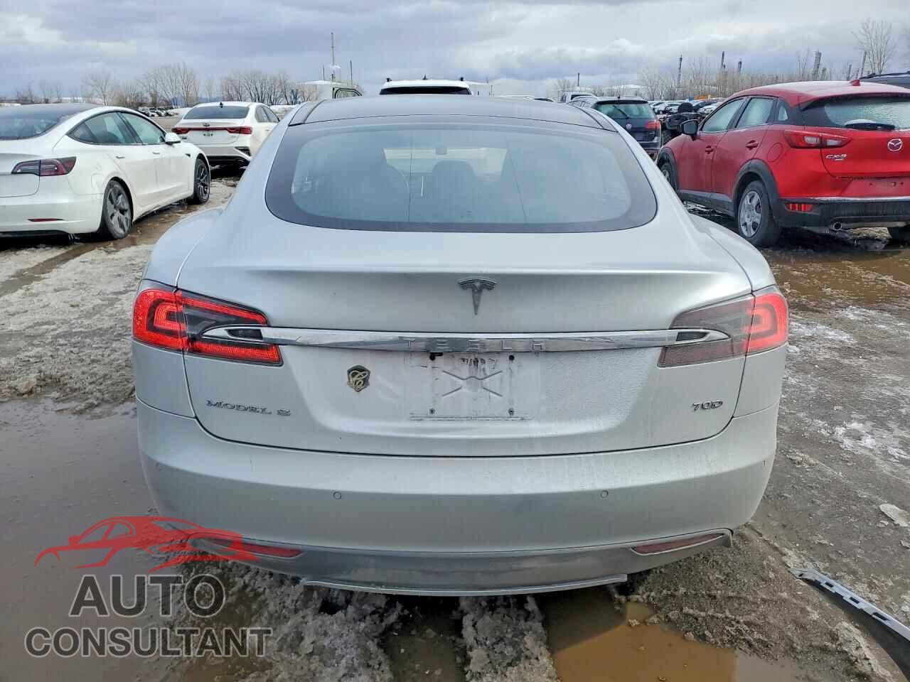 TESLA MODEL S 2015 - 5YJSA1E25FF112986