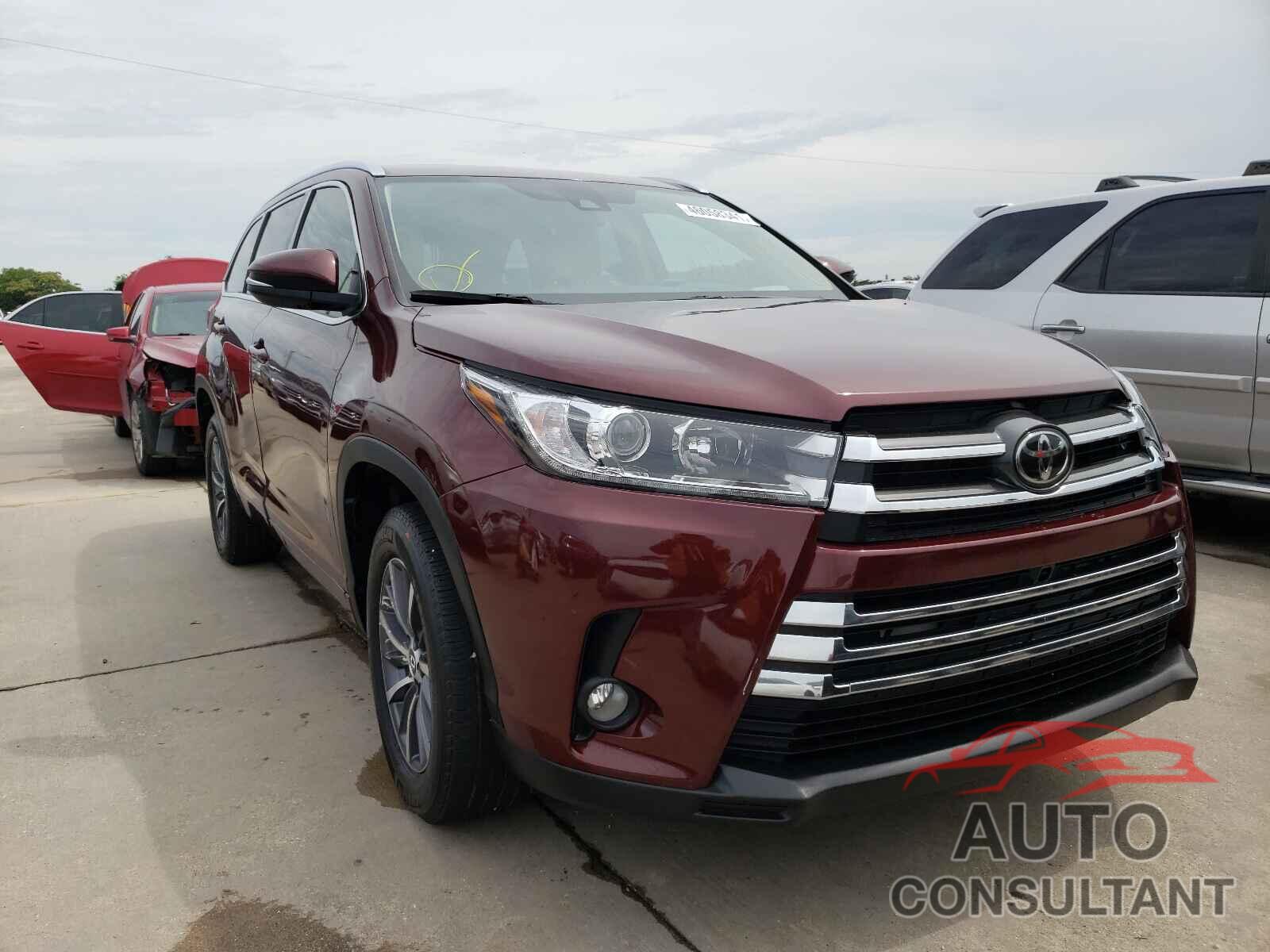 TOYOTA HIGHLANDER 2018 - 5TDKZRFH8JS239777