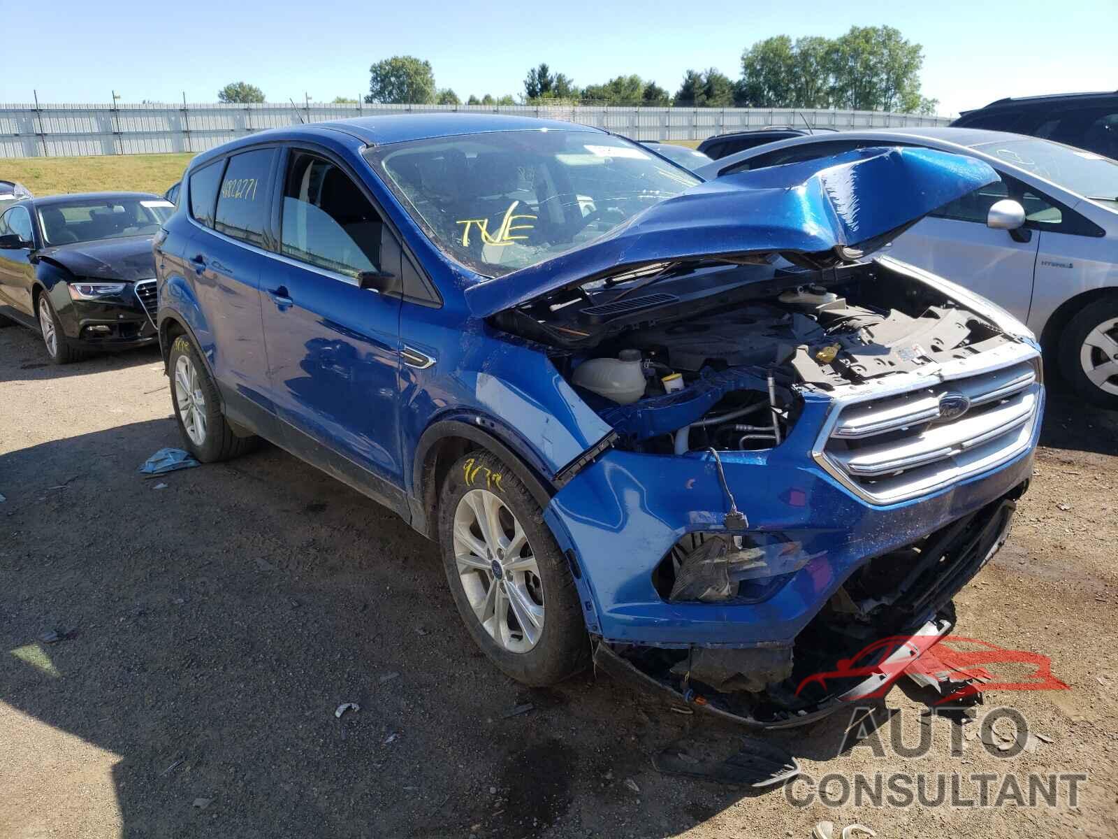 FORD ESCAPE 2017 - 1FMCU9G93HUD29916