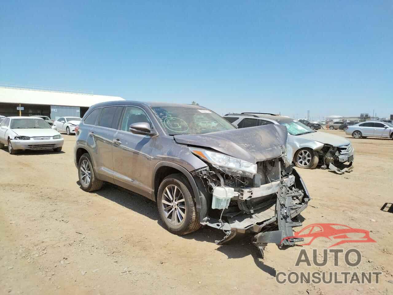 TOYOTA HIGHLANDER 2019 - 5TDKZRFHXKS554842