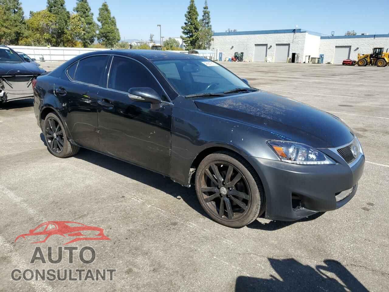 LEXUS IS 2012 - JTHCF5C22C5057523