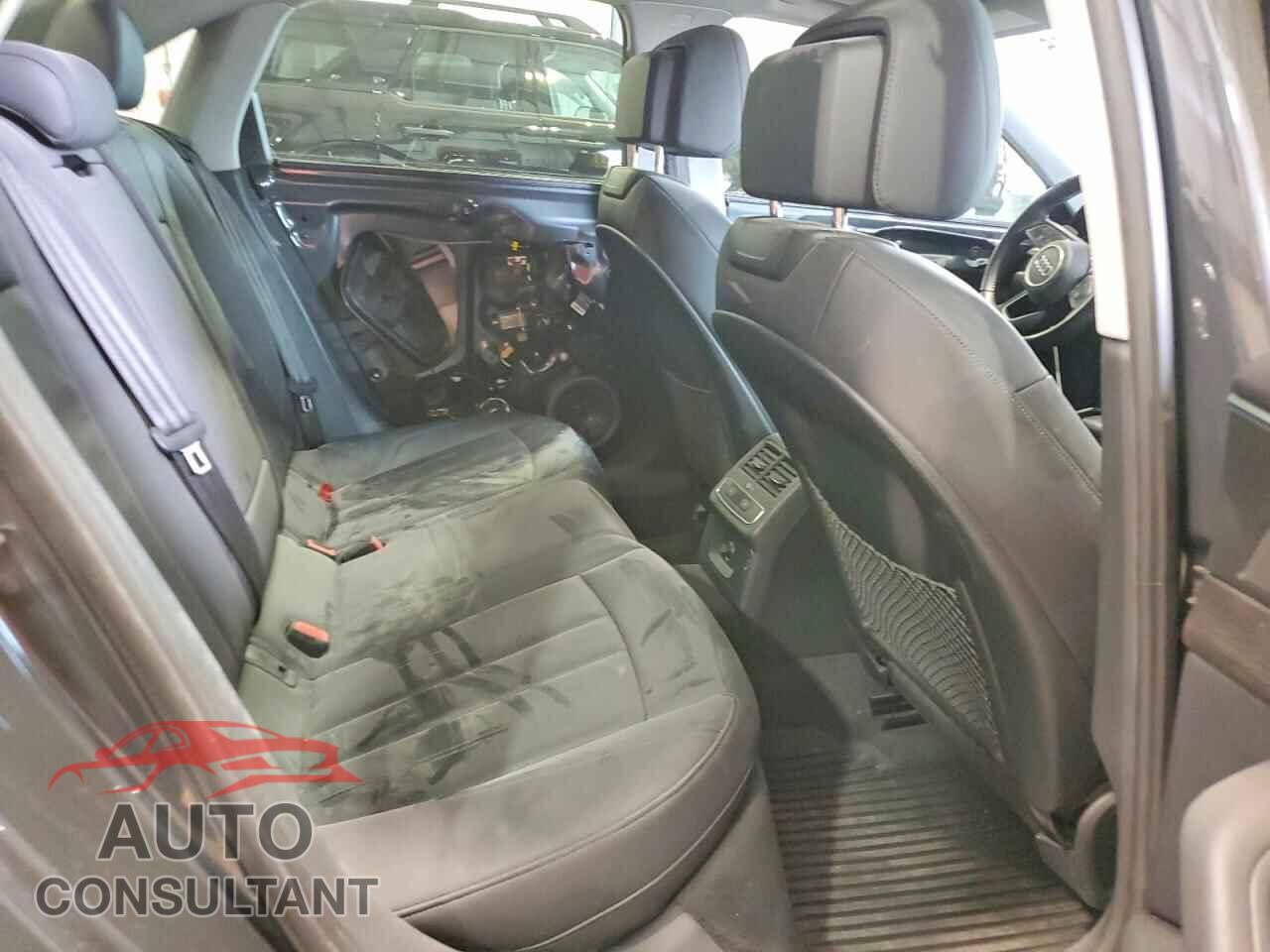 AUDI A4 2019 - WAUGMAF45KN018001
