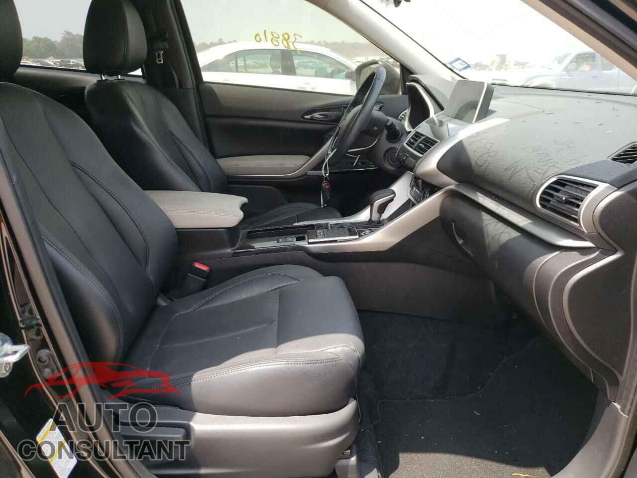 MITSUBISHI ECLIPSE 2018 - JA4AT5AA2JZ039003