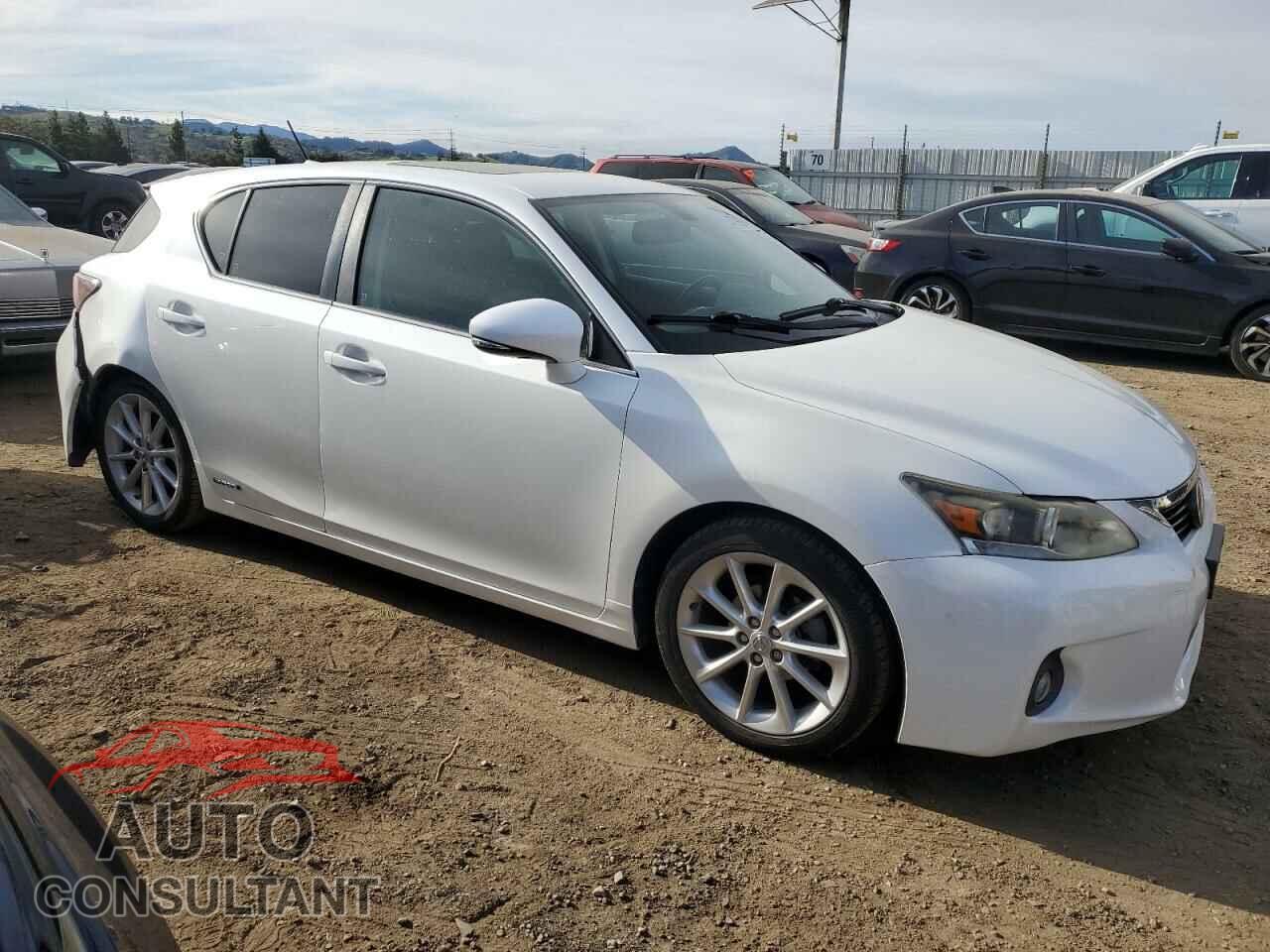 LEXUS CT 200 2013 - JTHKD5BH7D2157871