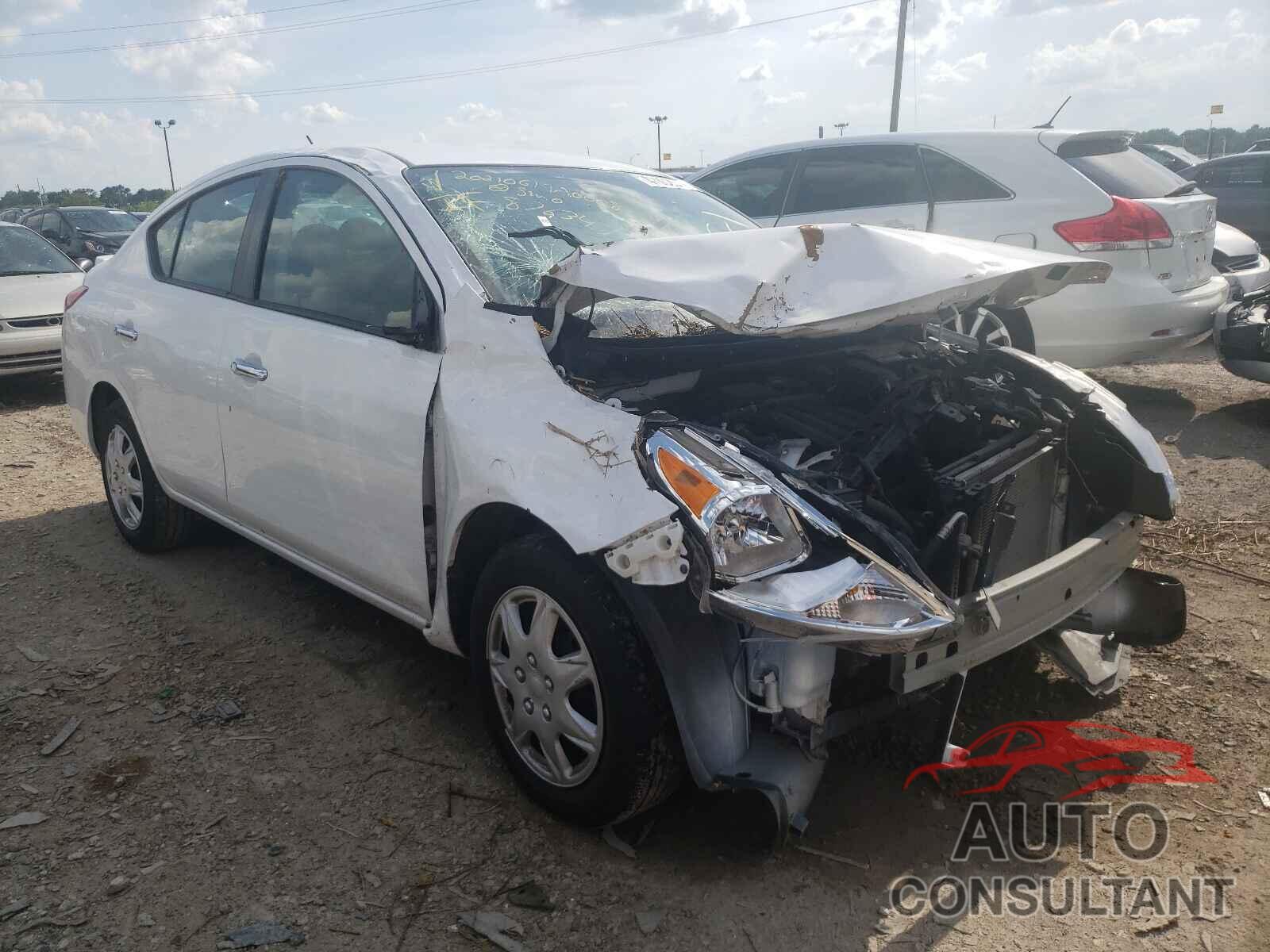 NISSAN VERSA 2019 - 3N1CN7AP5KL876347