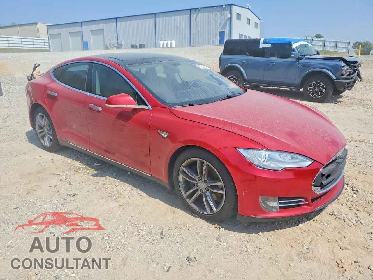 TESLA MODEL S 2013 - 5YJSA1CG9DFP19629