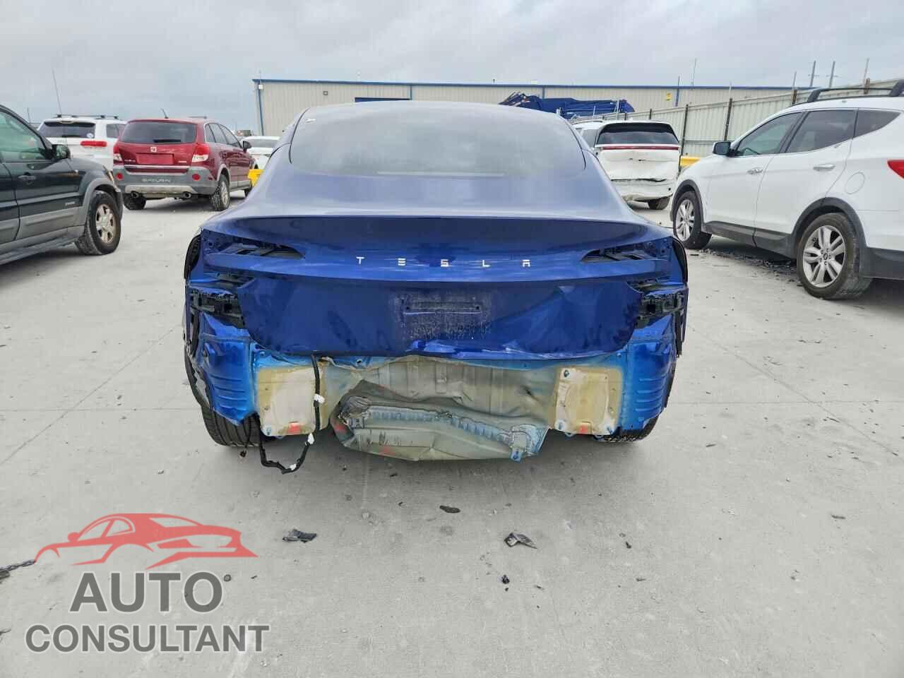 TESLA MODEL 3 2024 - 5YJ3E1EA4RF860715