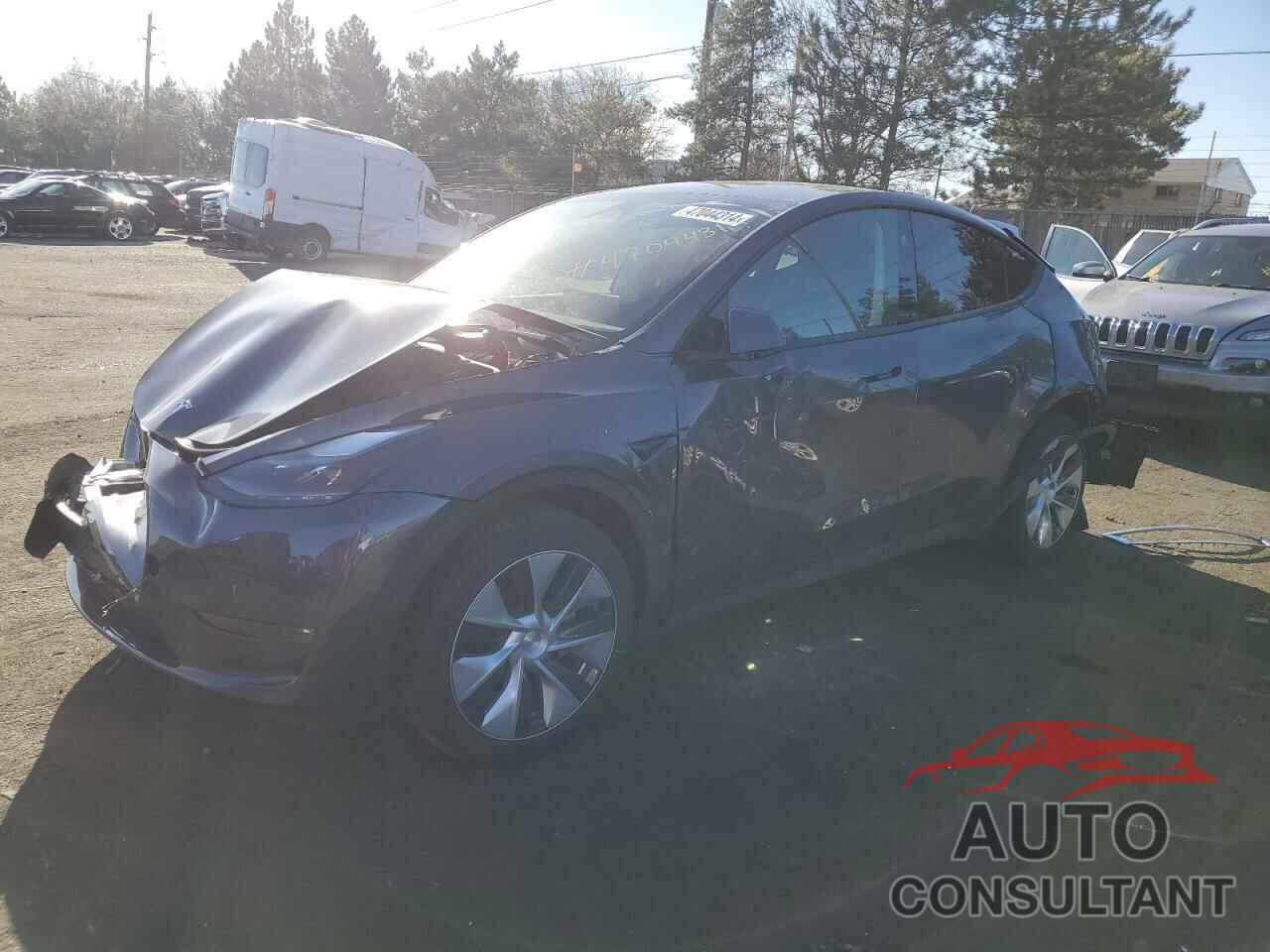 TESLA MODEL Y 2023 - 7SAYGDEE1PF882045