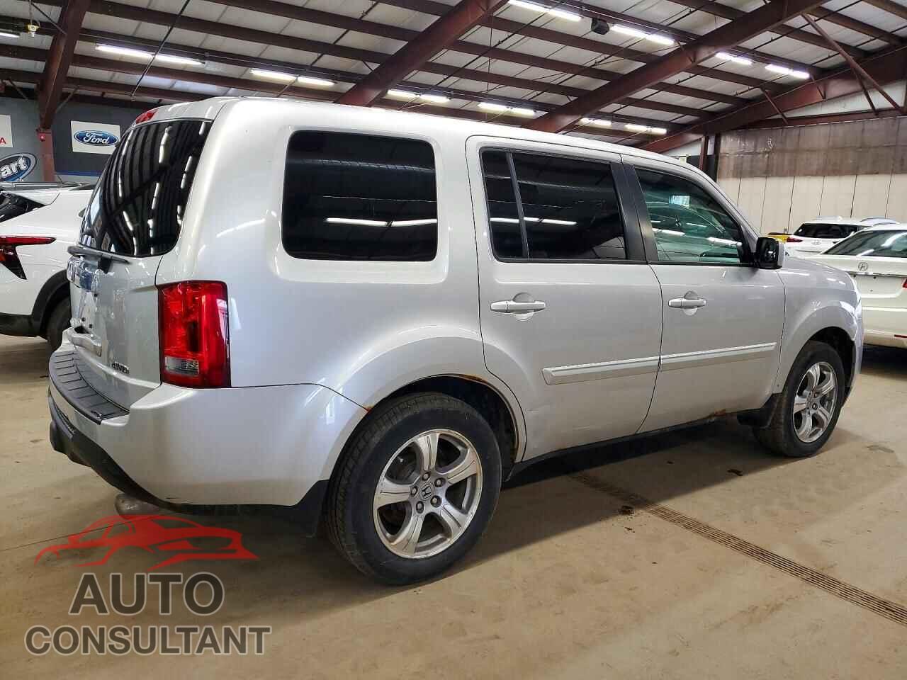 HONDA PILOT 2013 - 5FNYF4H52DB042783