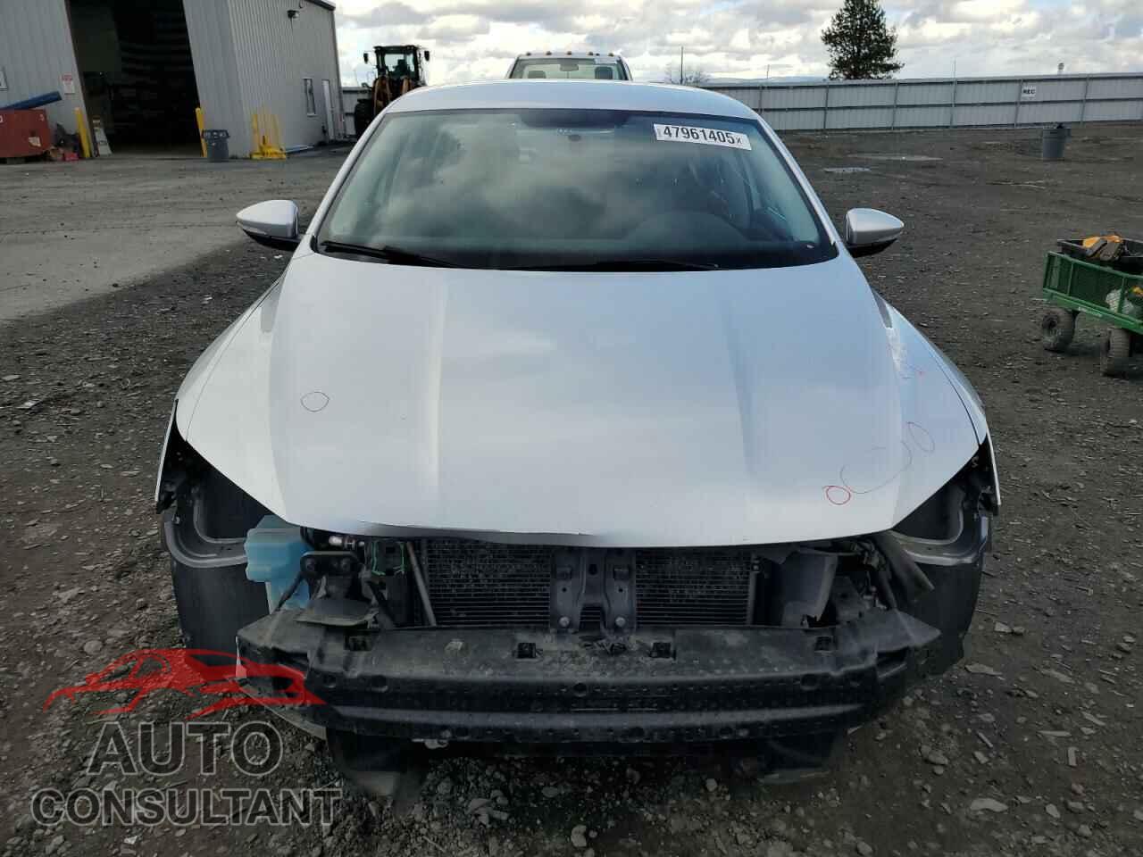 VOLKSWAGEN PASSAT 2017 - 1VWAT7A36HC013355